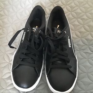 Women’s Black Puma Sneakers